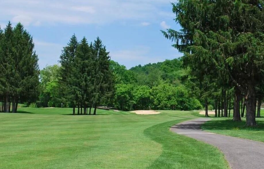 More Photos Of 144 Bel Meadow Dr, Mount Clare Golf Course Driving Range For Sale