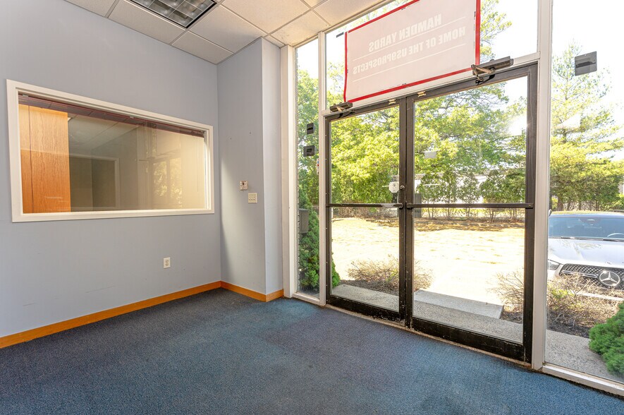 More Photos Of 131 Leeder Hill Dr, Hamden Warehouse For Sale