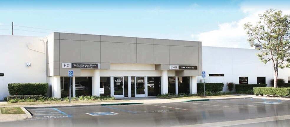 Primary Photo Of 5401-5415 E La Palma Ave, Anaheim Showroom For Lease