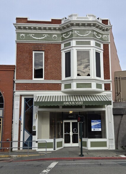 Primary Photo Of 666 Bridgeway, Sausalito General Retail For Sale