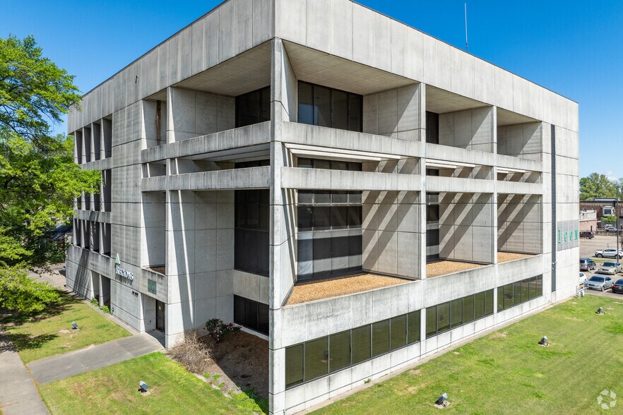 More Photos Of 544 S Main St, Greenville Office For Lease