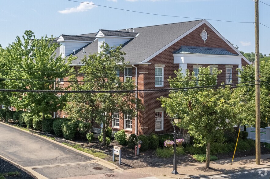 More Photos Of 9301 Montgomery Rd, Montgomery Office For Lease