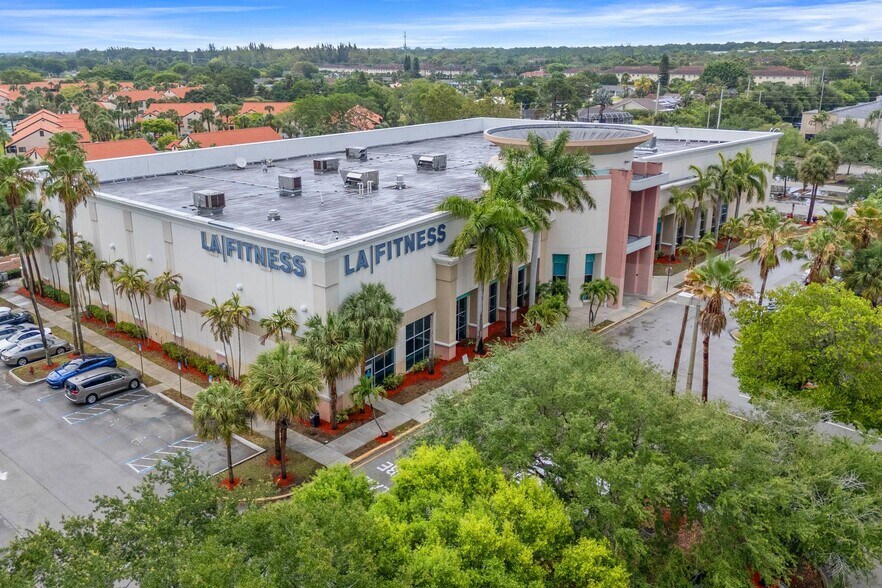 More Photos Of 2290 N Congress Ave, Boynton Beach Health Club For Sale