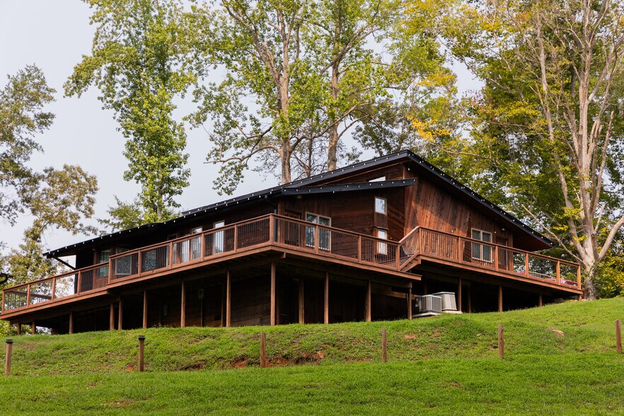 More Photos Of 552 Old Mill Rd, Campobello Lodge Meeting Hall For Sale