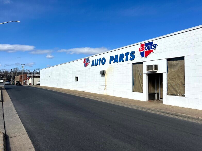 More Photos Of 60 E Rock St, Harrisonburg Light Distribution For Lease