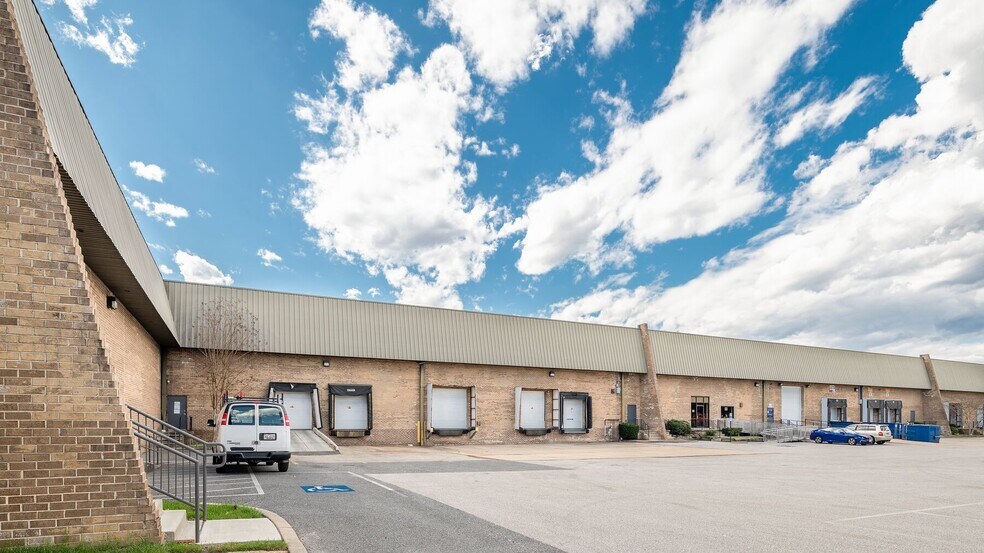 More Photos Of 8679 Greenwood Pl, Savage Unknown For Lease