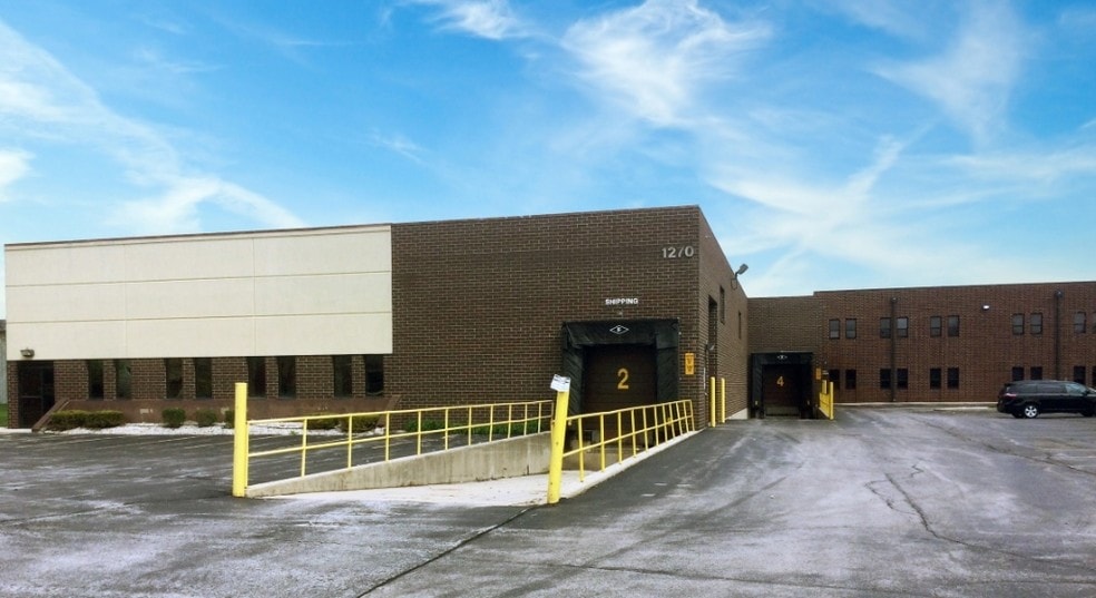 More Photos Of 1270 Abbott Dr, Elgin Warehouse For Lease