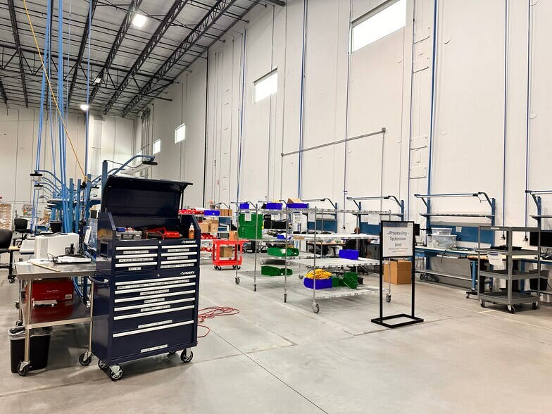 More Photos Of 5325 Seerley Rd, Indianapolis Distribution For Lease