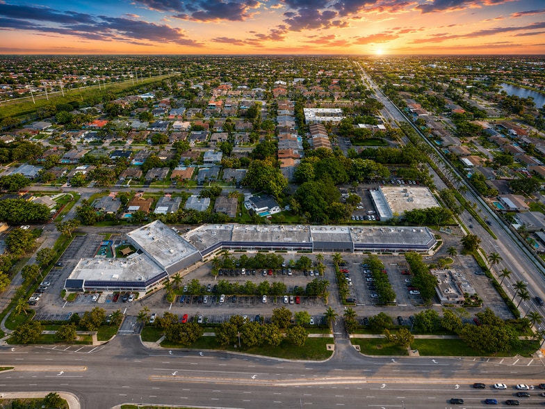 Primary Photo Of 8919-9091 Taft St, Pembroke Pines Unknown For Lease