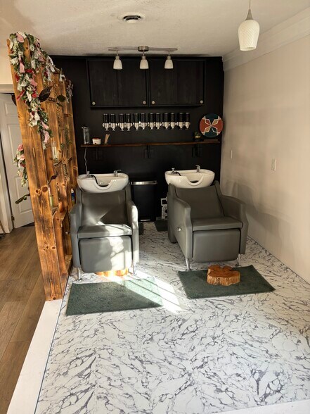 More Photos Of 101 Ryan Dr, Rising Sun Office For Lease