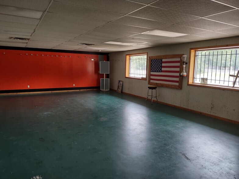 More Photos Of 24090 FM 1485 Rd, New Caney Service For Sale
