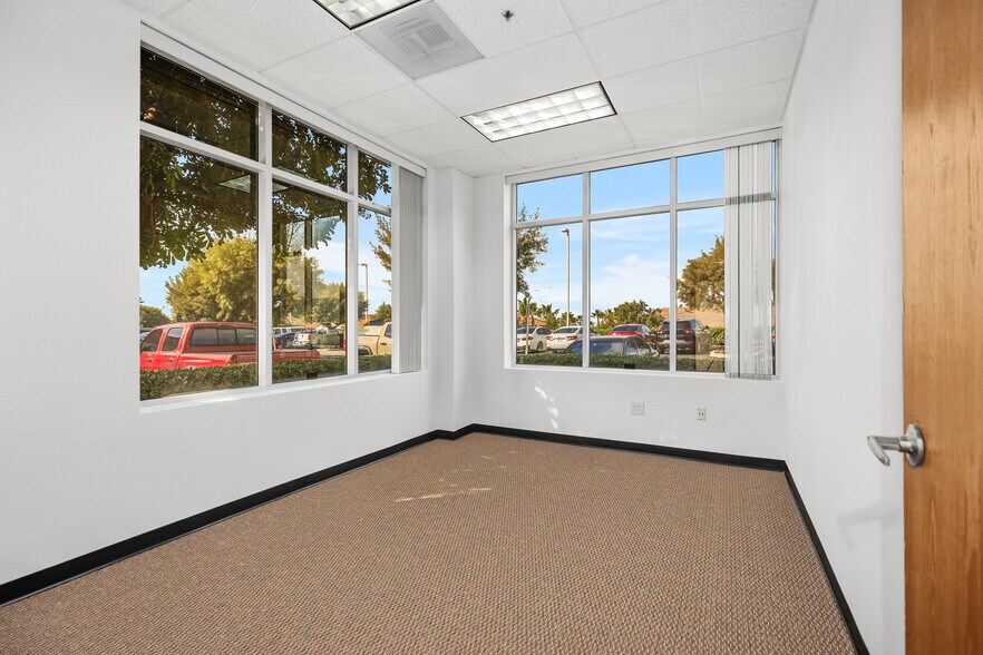 More Photos Of 26429 Rancho Pky, Lake Forest Research And Development For Lease