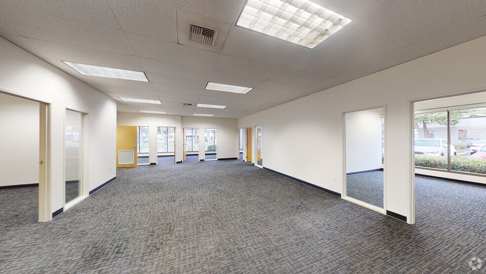 More Photos Of 8362-8380 SW Nimbus Ave, Beaverton Unknown For Lease
