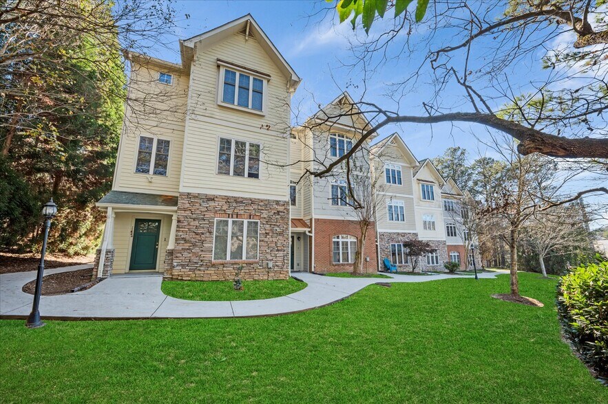 Primary Photo Of 110-160 Garrison Walk, Roswell Apartments For Sale