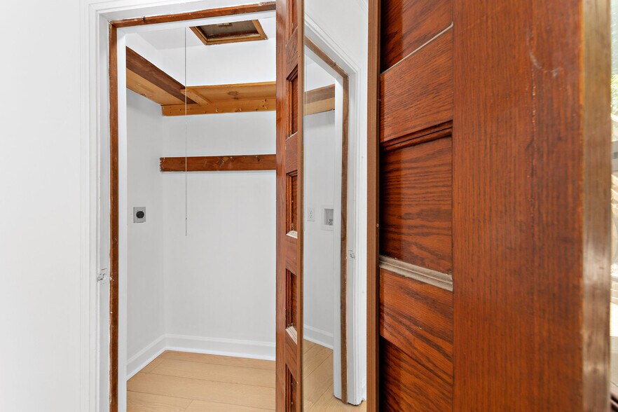 More Photos Of 306 Main St, Parkville Apartments For Sale