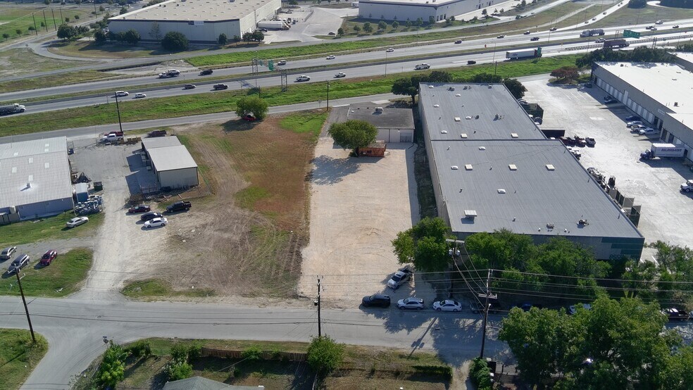 More Photos Of 8539 NE Loop 410, San Antonio Service For Lease