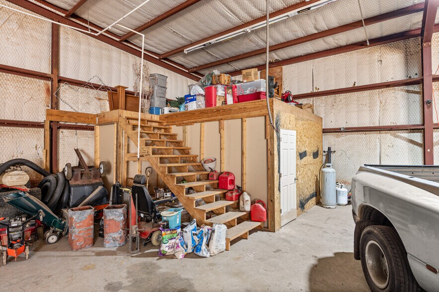 More Photos Of 3825 TX-154 Hwy, Quitman Office Residential For Sale