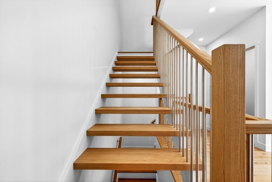 More Photos Of 14 Stevens Av, Ottawa Apartments For Sale
