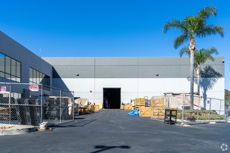 More Photos Of 2045 Corte Del Nogal, Carlsbad Warehouse For Lease