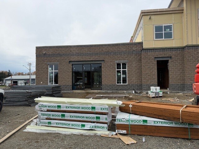 More Photos Of 6252 Portal Way, Ferndale Office For Lease