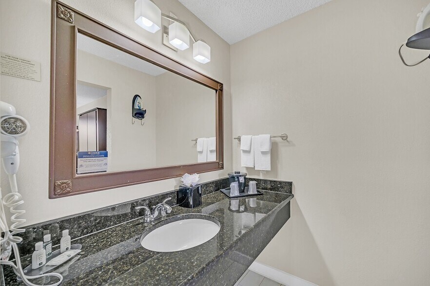 More Photos Of 7785 W Irlo Bronson Memorial Hwy, Kissimmee Hospitality For Sale