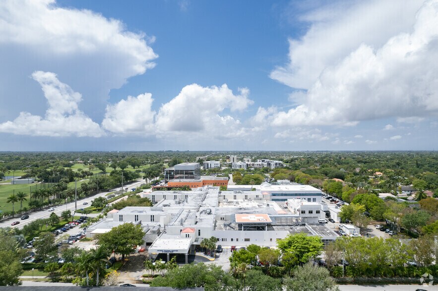 More Photos Of 9380 SW 150th St, Miami Medical For Lease