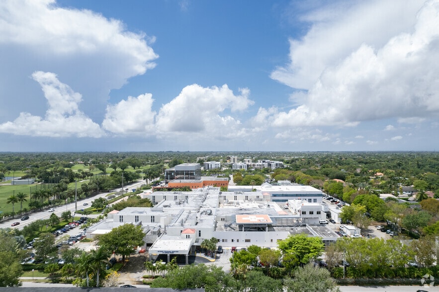 More Photos Of 9380 SW 150th St, Miami Medical For Lease