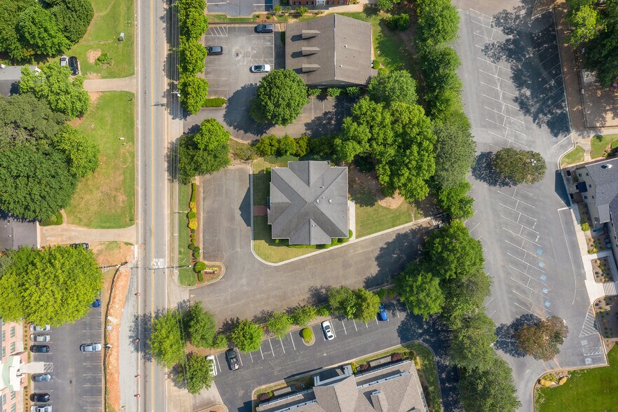 More Photos Of 1580 Warsaw Rd, Roswell Office For Sale