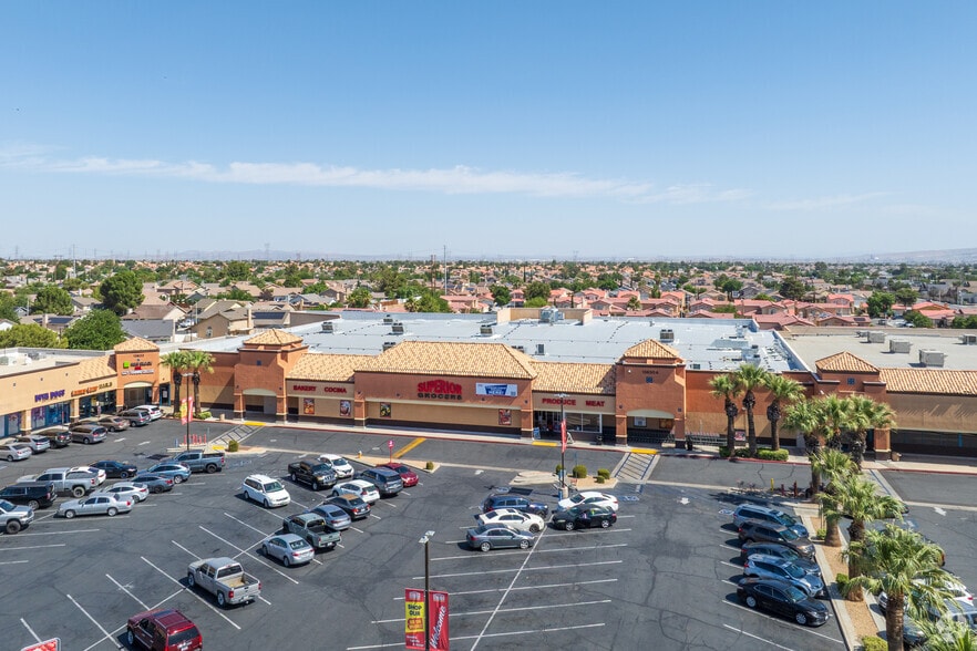 More Photos Of 13650 Bear Valley Rd, Victorville Supermarket For Lease
