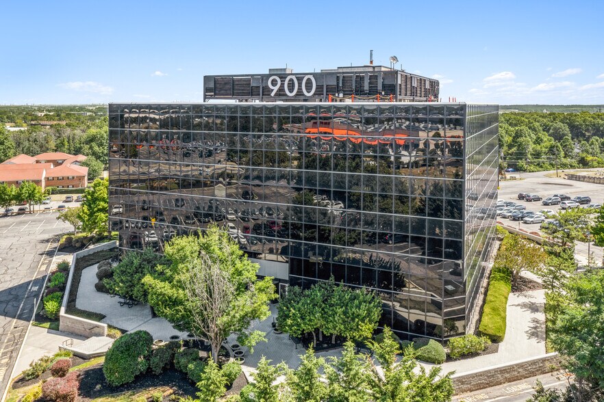 More Photos Of 900 Us Highway 9 N, Woodbridge Office For Lease