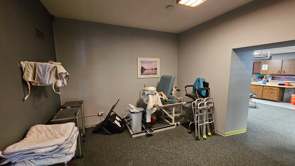 More Photos Of 1816 170th St, Hazel Crest Medical For Sale