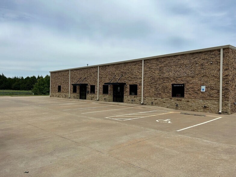 More Photos Of 10549 NW 10th St, Oklahoma City Industrial For Lease