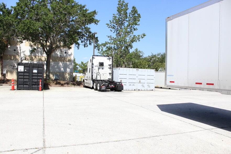 More Photos Of 6457 Hazeltine National Dr, Orlando Warehouse For Sale