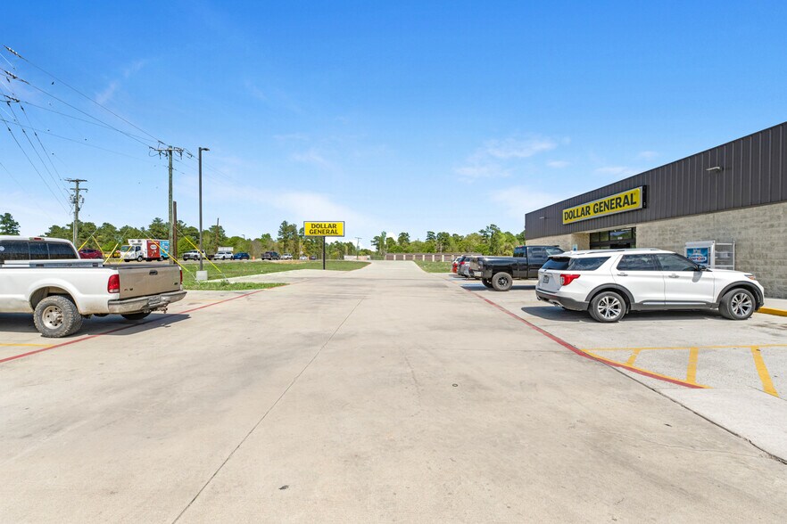 More Photos Of 10918 FM 1484, Conroe Freestanding For Sale