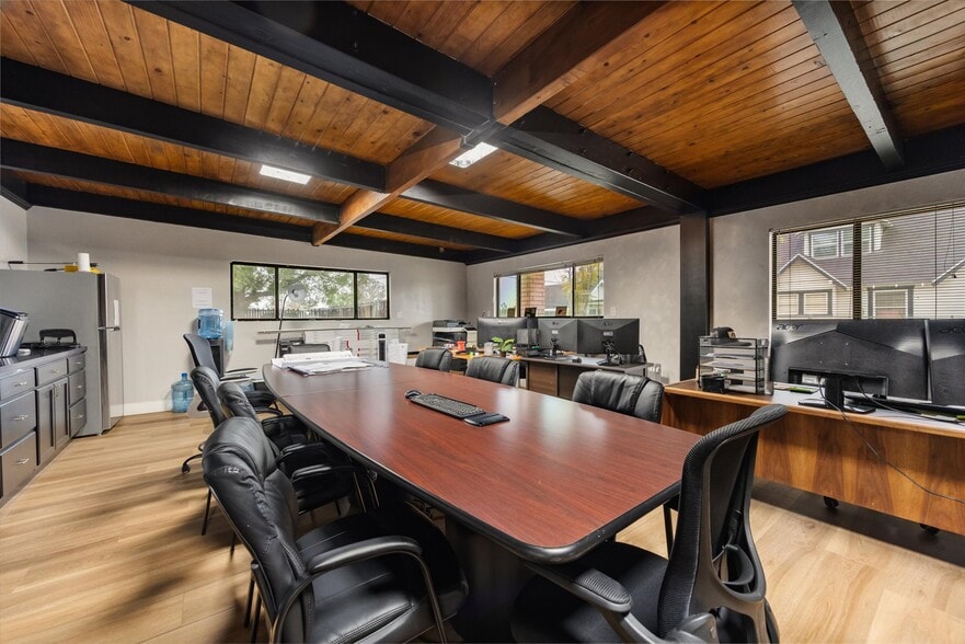More Photos Of 9831 Rosedale Hwy, Bakersfield Office For Sale