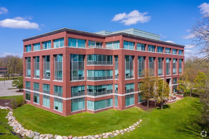 More Photos Of 19500 Victor Pky, Livonia Office For Lease