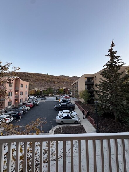 More Photos Of 2015 Sidewinder Dr, Park City Storefront Retail Office For Lease