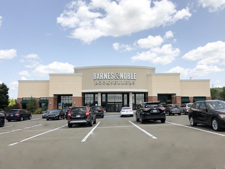 More Photos Of 2405-2441 Vestal Pky E, Vestal Township Unknown For Lease