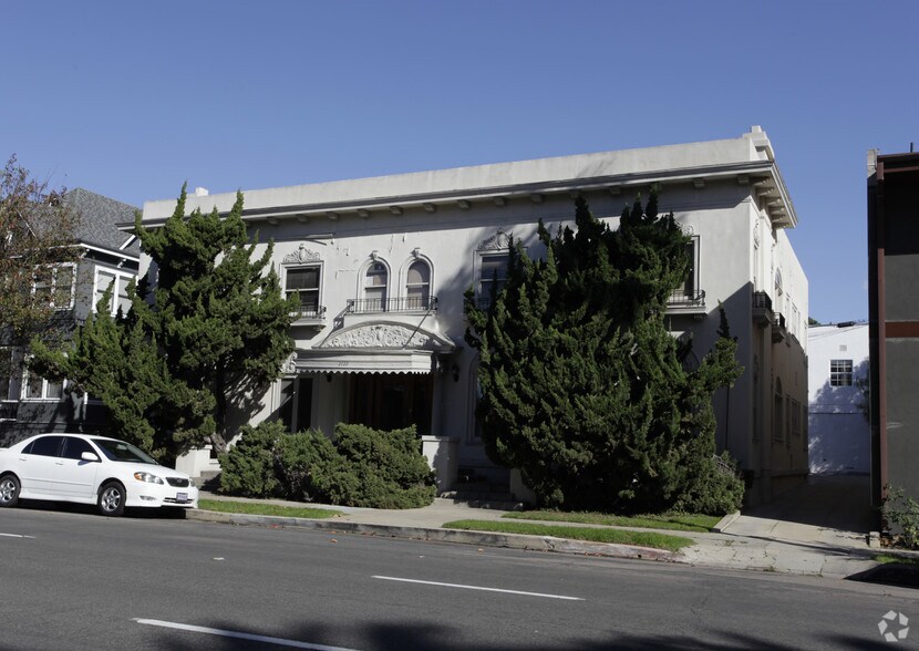 More Photos Of 2729 4th Ave, San Diego Office For Lease