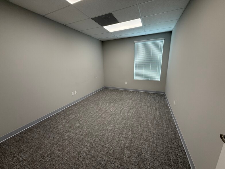 More Photos Of 126 Integra Breeze Ln, Daytona Beach Medical For Lease