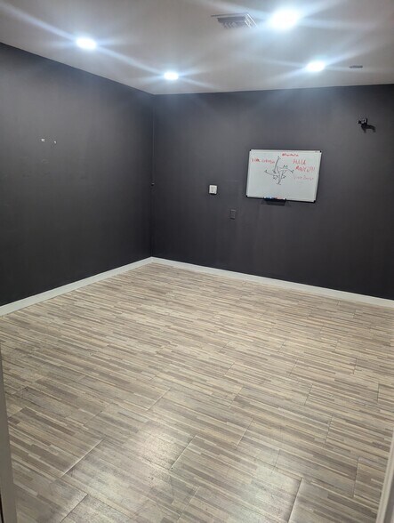 More Photos Of 1300-1370 W Industrial Ave, Boynton Beach Unknown For Lease