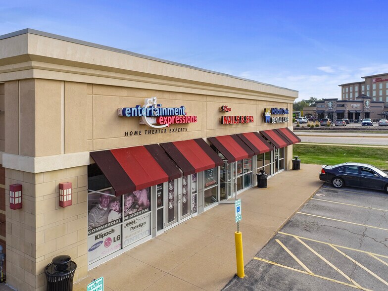 More Photos Of 858 Middle Rd, Bettendorf Unknown For Lease