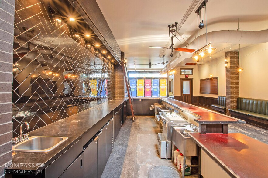 More Photos Of 1024 NW Bond St, Bend Storefront For Lease