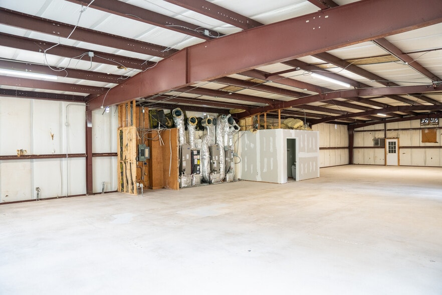 More Photos Of 105 Old Epps Bridge Rd, Athens Office For Lease