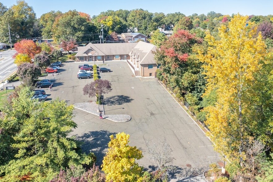 More Photos Of 1 Degraw Ave, Teaneck Medical For Lease