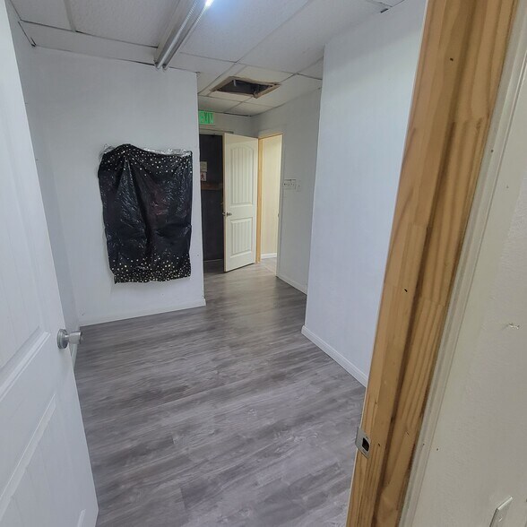 More Photos Of 522 Nickens Rd, Garland General Retail For Lease