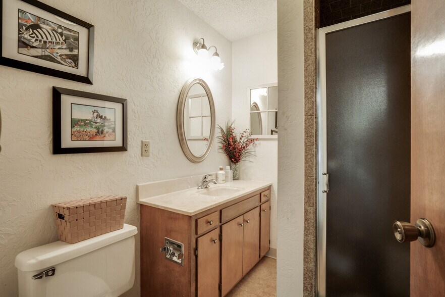 More Photos Of 2410 9th St, Wichita Falls Medical For Sale