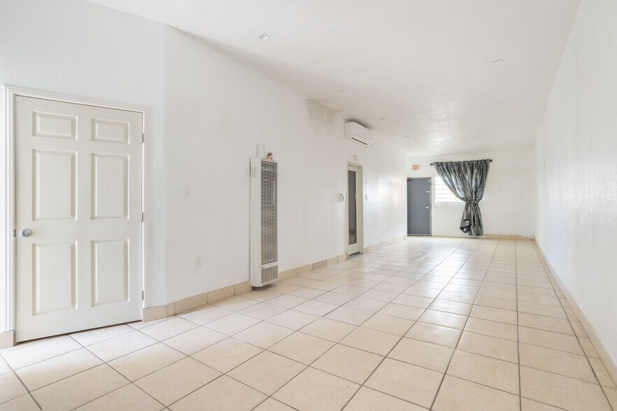 More Photos Of 38262 6th St E, Palmdale Storefront For Sale