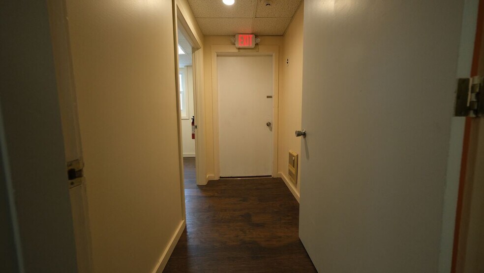 More Photos Of 761 Park Ave, Cranston Medical For Lease