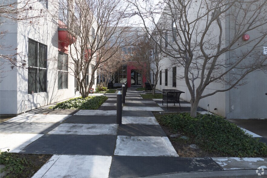 More Photos Of 193-199 Topaz St, Milpitas Warehouse For Sale